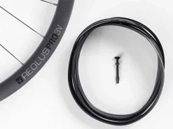 Best Sale Trek Bikes Bontrager Aeolus Pro 3V TLR Boost Disc Road Wheel Black/Anthracite