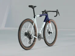 Fashion Trek Bikes Checkmate SLR 9 AXS