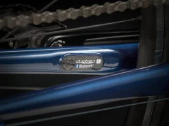 Sale Trek Bikes Domane AL 2 Rim Gloss Mulsanne Blue/Matte Trek Black