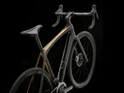 Cheap Trek Bikes Domane SLR 9 AXS Gen 4 Team Replica:Metallic Red Smoke to Blue Smoke Fade