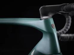 Cheap Trek Bikes Domane SLR 9 AXS Gen 4 Team Replica:Metallic Red Smoke to Blue Smoke Fade