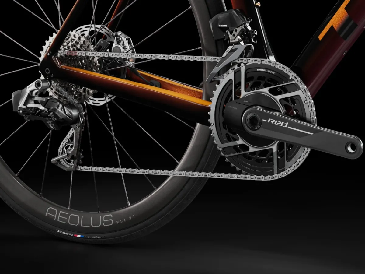 Fashion Trek Bikes Domane SLR 9 AXS Gen 4