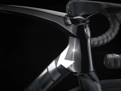 Best Sale Trek Bikes Émonda SLR 6 AXS Dark Prismatic/Trek Black