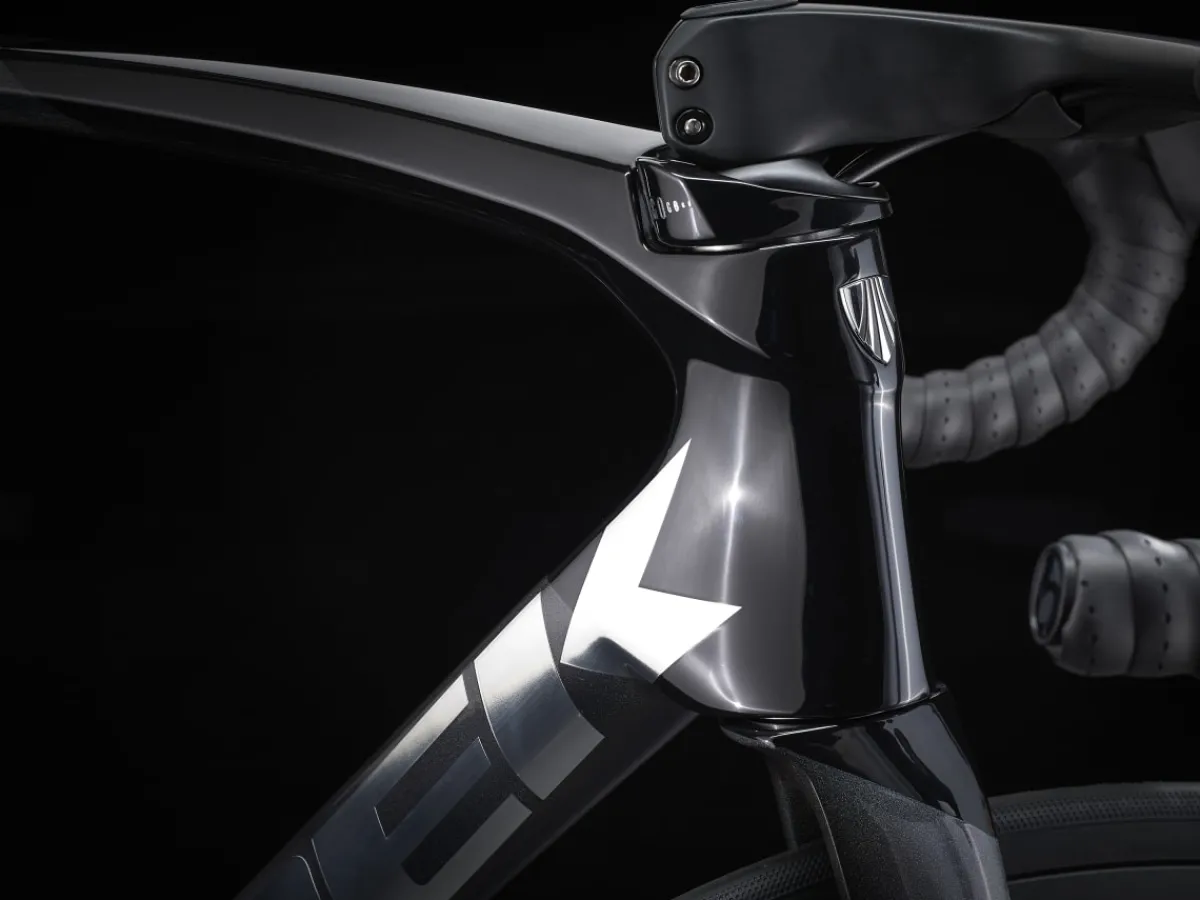 Best Sale Trek Bikes Émonda SLR 6 AXS Dark Prismatic/Trek Black