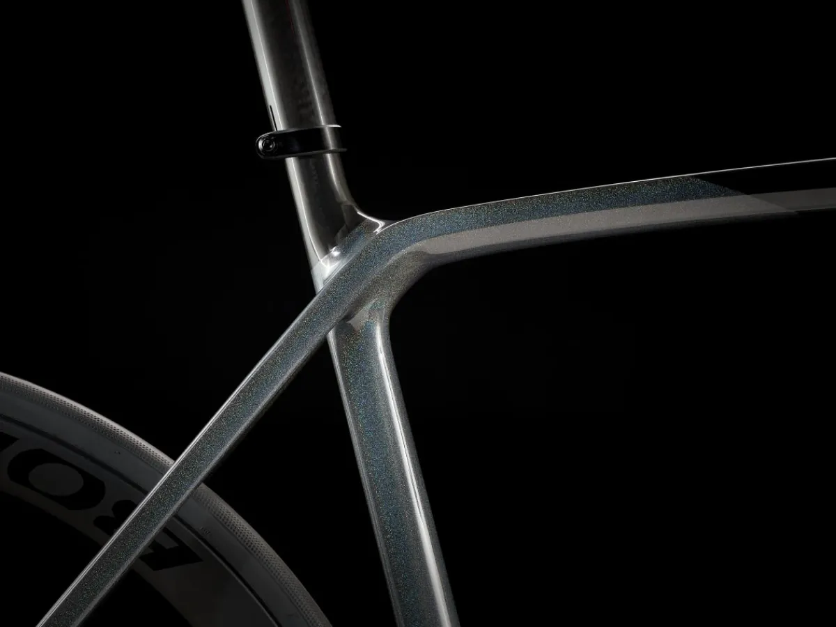 Best Sale Trek Bikes Émonda SLR 6 AXS Dark Prismatic/Trek Black