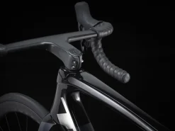 Best Sale Trek Bikes Émonda SLR 6 AXS Dark Prismatic/Trek Black