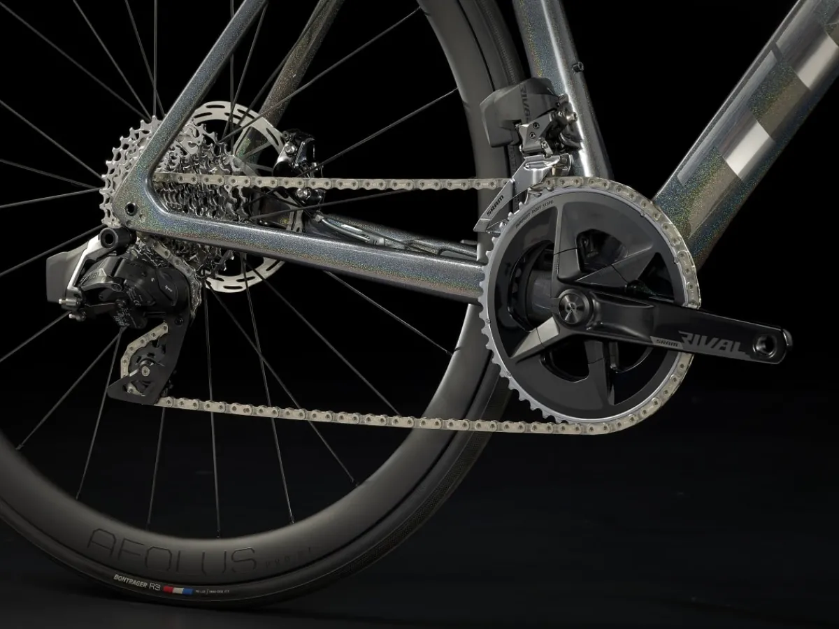 Best Sale Trek Bikes Émonda SLR 6 AXS Dark Prismatic/Trek Black