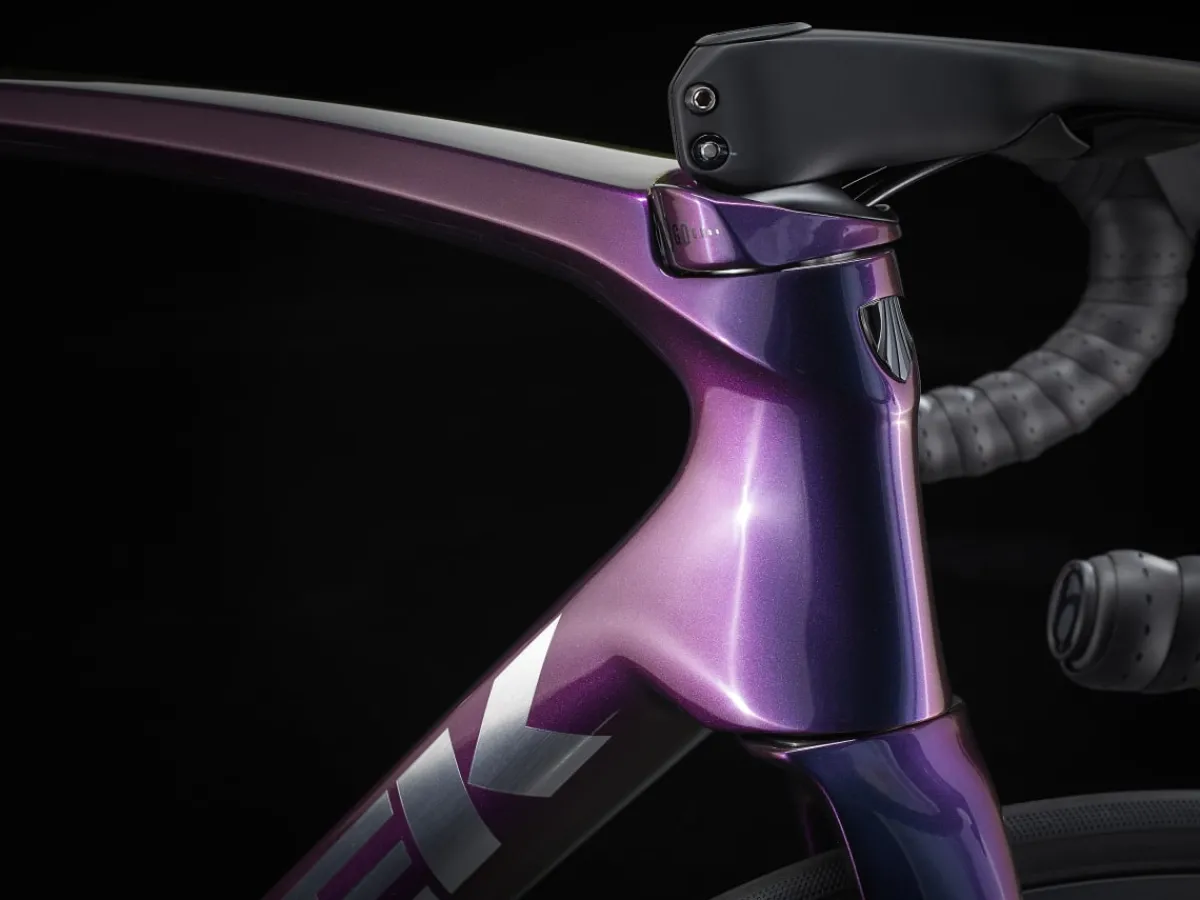 Best Sale Trek Bikes Émonda SLR 6 AXS Dark Prismatic/Trek Black