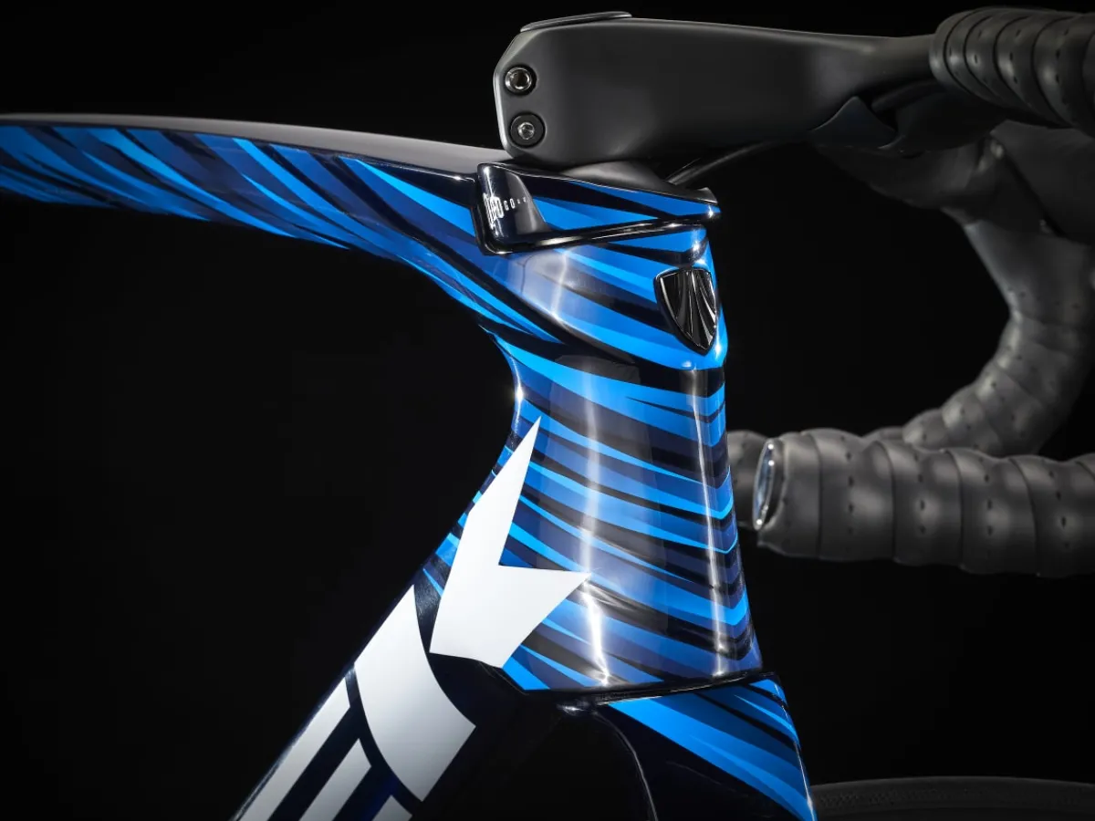 Best Sale Trek Bikes Émonda SLR 6 AXS Dark Prismatic/Trek Black