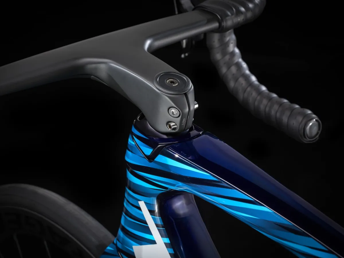 Best Sale Trek Bikes Émonda SLR 6 AXS Dark Prismatic/Trek Black