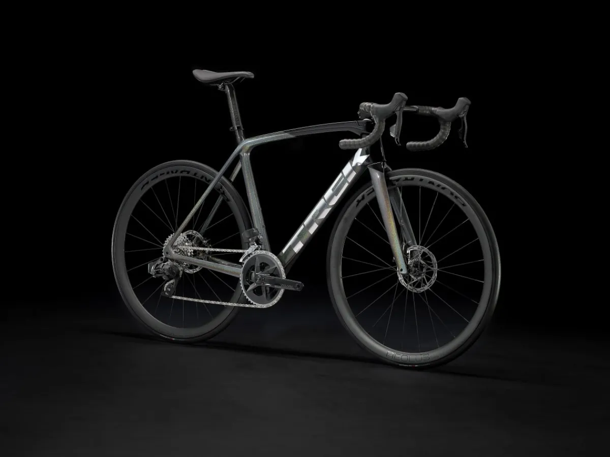 Best Sale Trek Bikes Émonda SLR 6 AXS Dark Prismatic/Trek Black