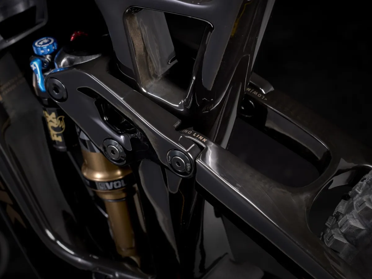 Discount Trek Bikes Fuel EX 9.9 X0 AXS T-Type Gen 6 Dark Aquatic