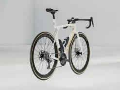Hot Trek Bikes Madone SLR 9 AXS Gen 8