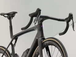 Hot Trek Bikes Madone SLR 9 AXS Gen 8