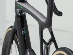 Hot Trek Bikes Madone SLR 9 AXS Gen 8