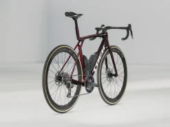 Hot Trek Bikes Madone SLR 9 AXS Gen 8