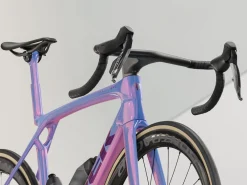 Hot Trek Bikes Madone SLR 9 AXS Gen 8