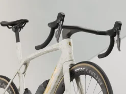 Outlet Trek Bikes Madone SLR 7 AXS Gen 8