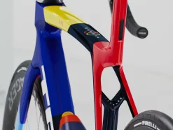 Outlet Trek Bikes Madone SLR 7 AXS Gen 8