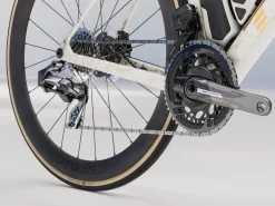 Outlet Trek Bikes Madone SLR 7 AXS Gen 8