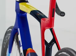 Shop Trek Bikes Madone SLR 7 Gen 8