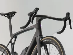 Shop Trek Bikes Madone SLR 7 Gen 8