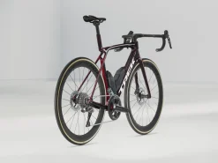 Shop Trek Bikes Madone SLR 7 Gen 8