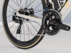 Shop Trek Bikes Madone SLR 9 Gen 8