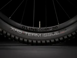 Store Trek Bikes Slash 9.7 Gen 5 Carbon Blue Smoke/Trek Black