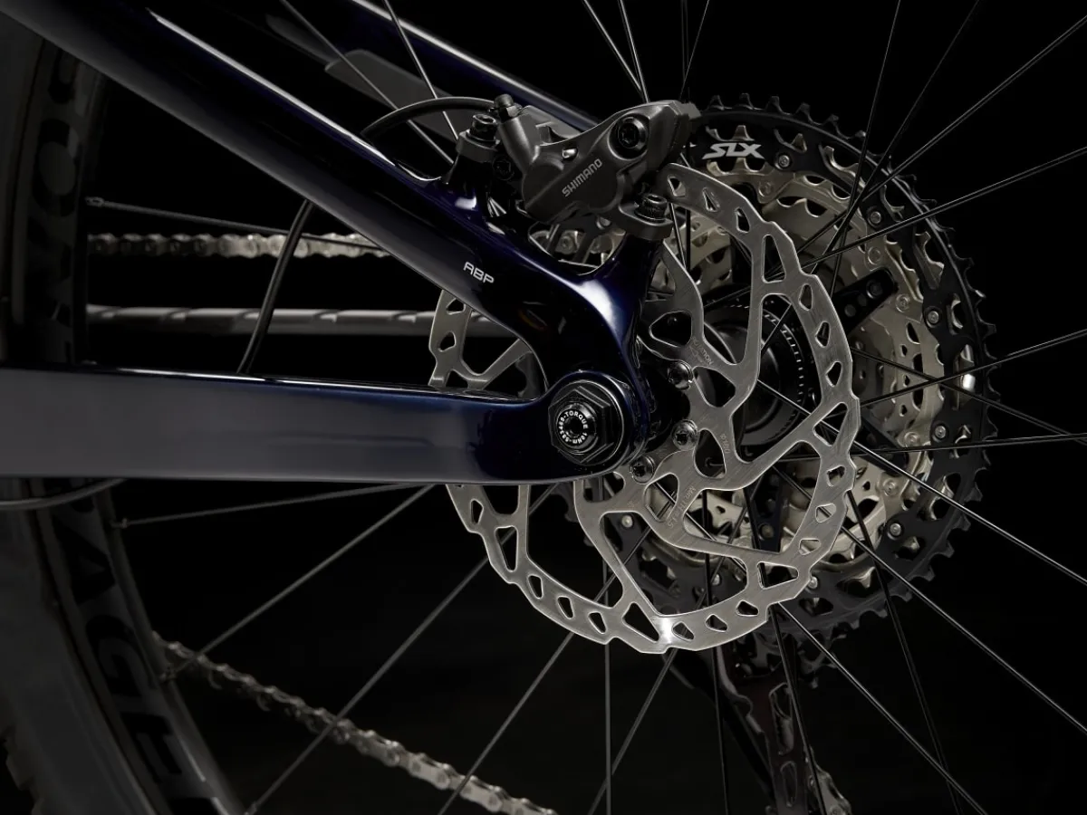 Store Trek Bikes Slash 9.7 Gen 5 Carbon Blue Smoke/Trek Black