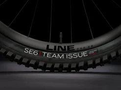 Fashion Trek Bikes Slash 9.9 XX1 Flight Attendant Gen 5