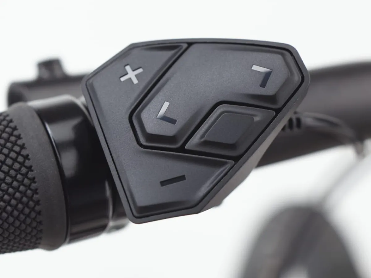 Hot Trek Bikes Townie Path Go! 10D EQ Step-Over