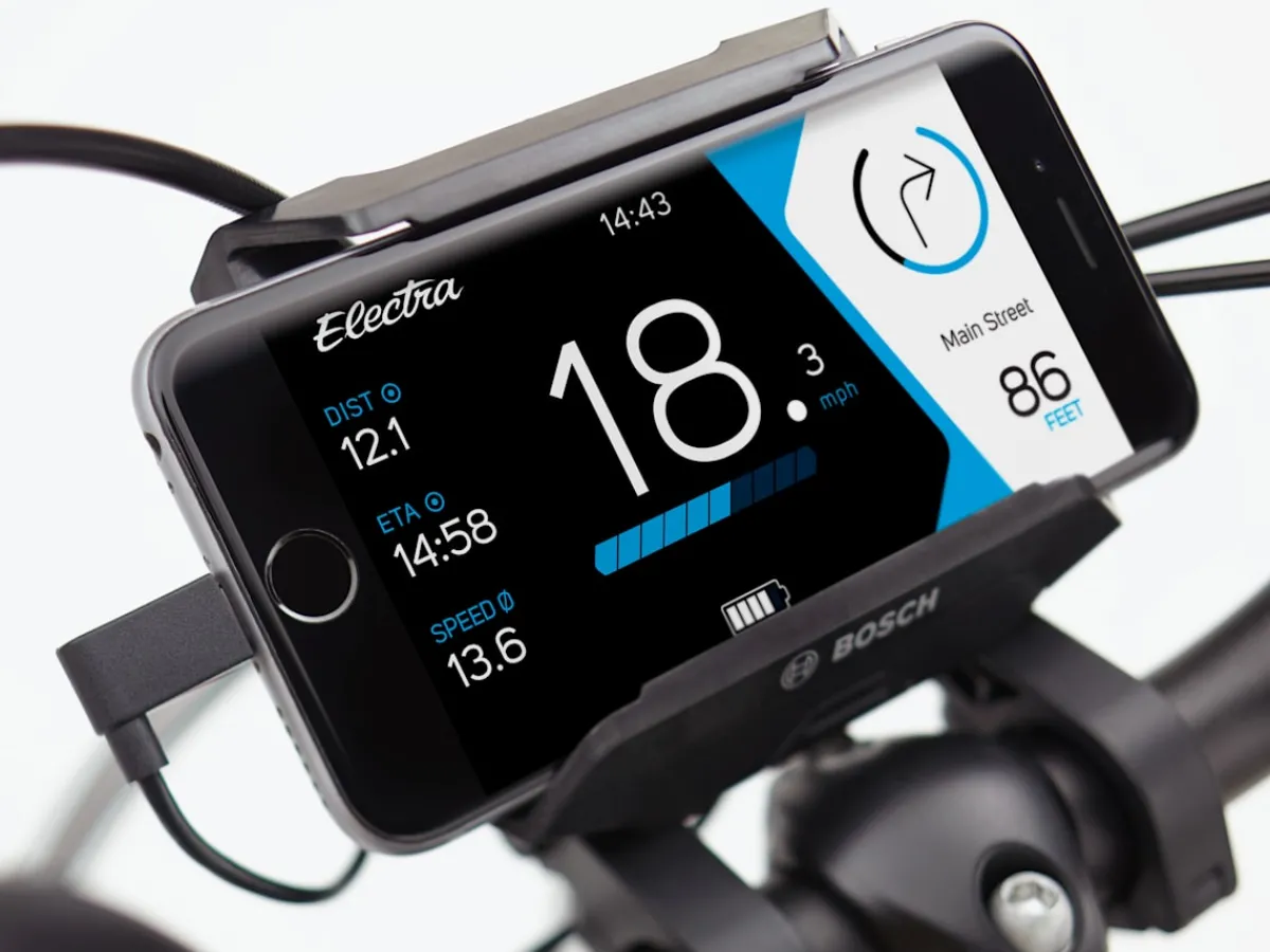 Hot Trek Bikes Townie Path Go! 10D EQ Step-Over