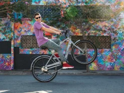 Hot Trek Bikes Townie Path Go! 10D EQ Step-Over